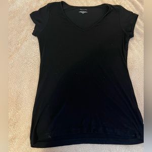 Women’s black tshirt